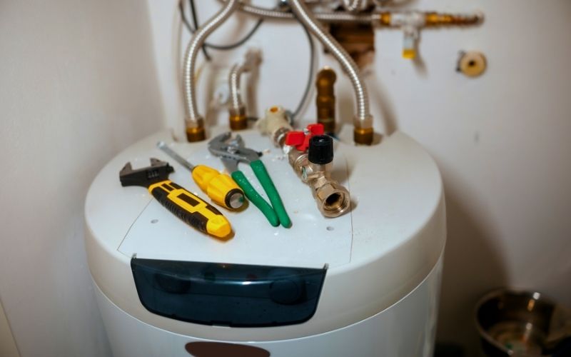 Installation et remplacement chauffe-eau électrique gaz thermodynamique 94